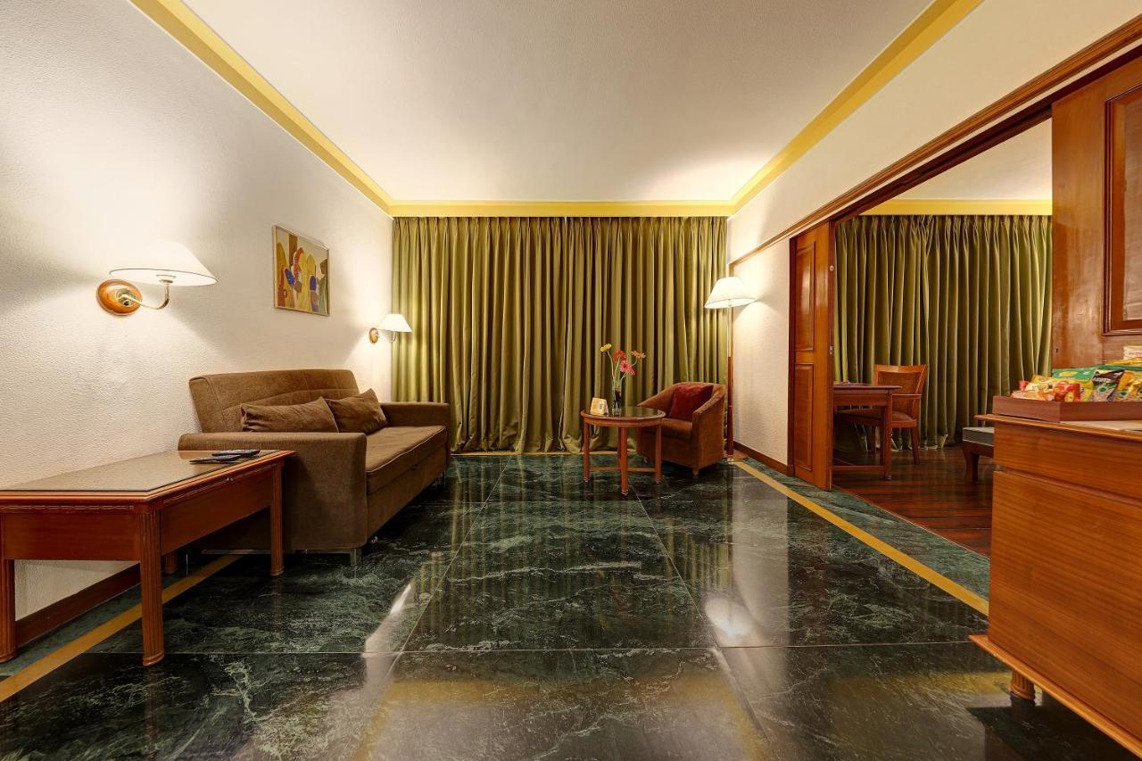 The Central Park Pune Extérieur photo