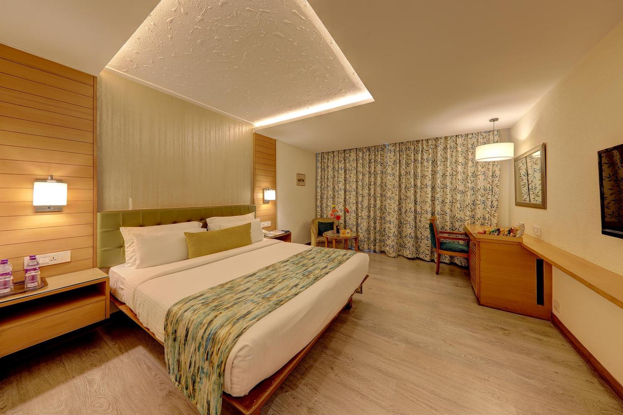 The Central Park Pune Extérieur photo