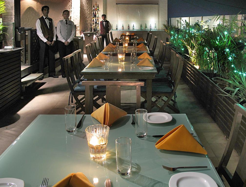 The Central Park Pune Extérieur photo