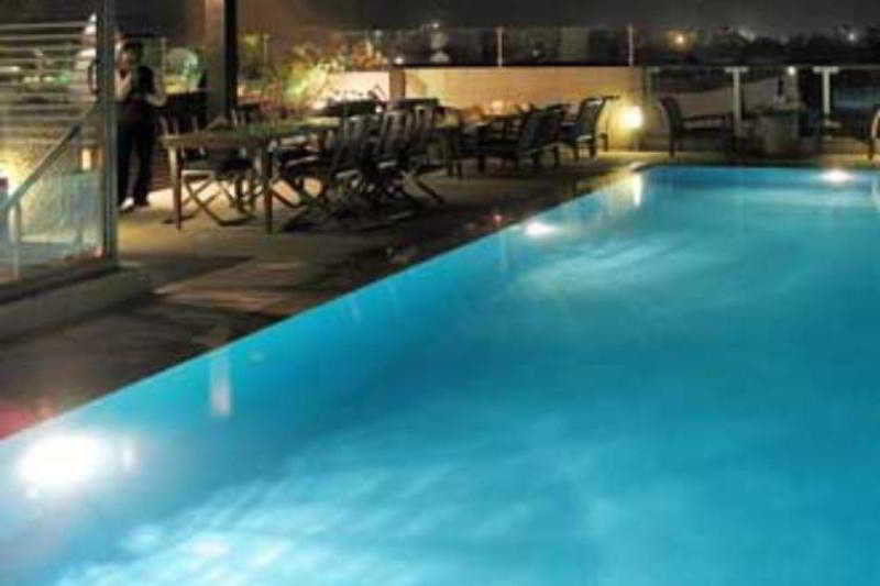 The Central Park Pune Extérieur photo